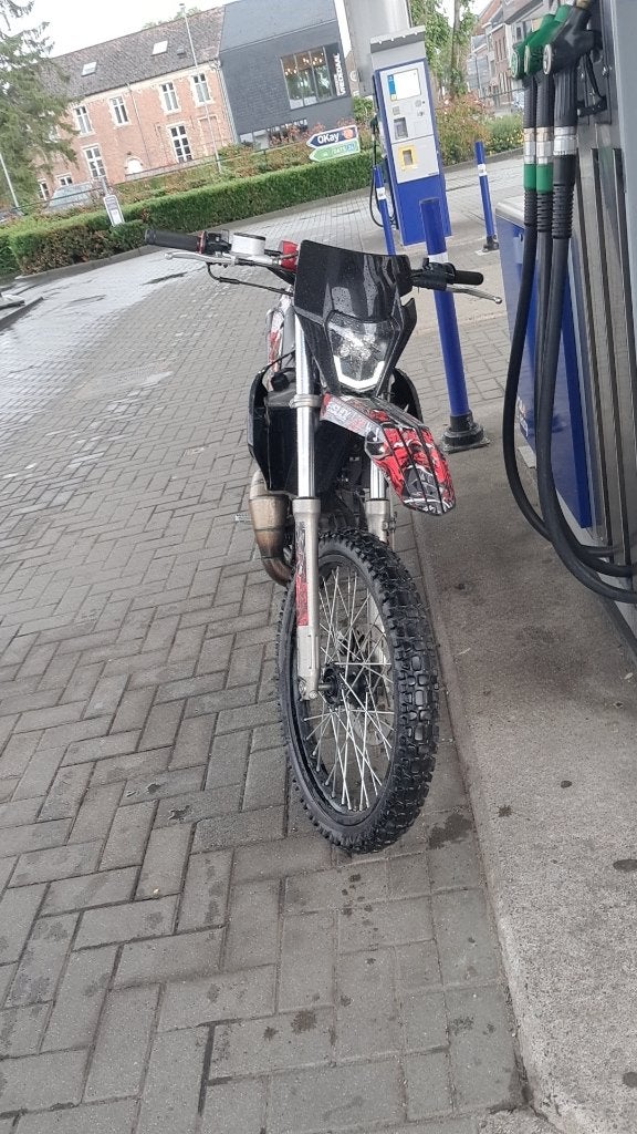 Rieju mrt 50 2022 enduro, Fietsen en Brommers, Brommers | Crossbrommers, 6 versnellingen, Gebruikt, 50 cc, Ophalen