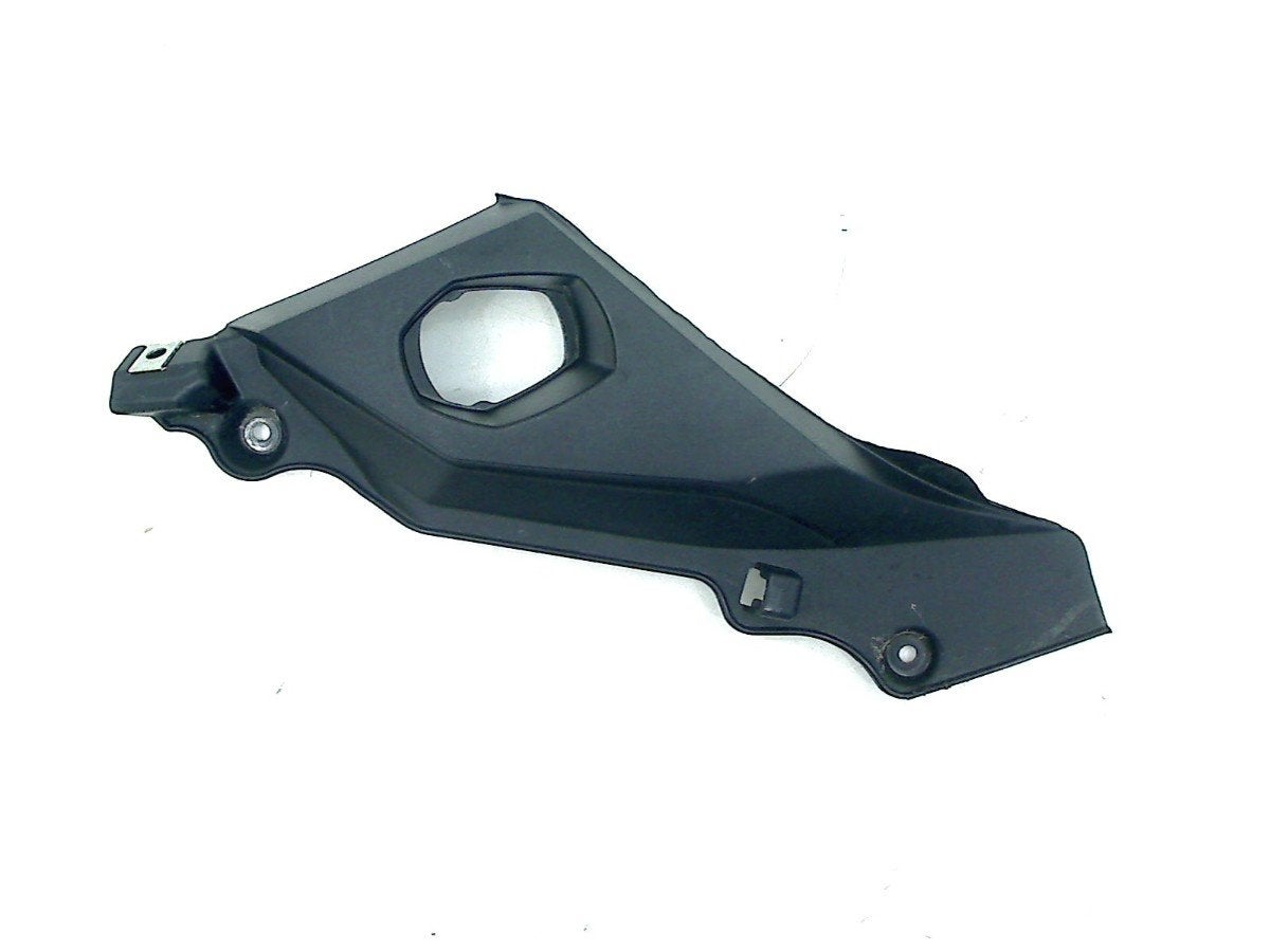 ZIJKUIPDEEL LINKS INZET DL 650 V-Strom 2017-2020 (DL650), Dhr. S. di Majo, Gebruikt, Info@cama-motorparts.nl, P.J. Troelstraweg 8 8
3144 CX  MAASSLUIS, NL