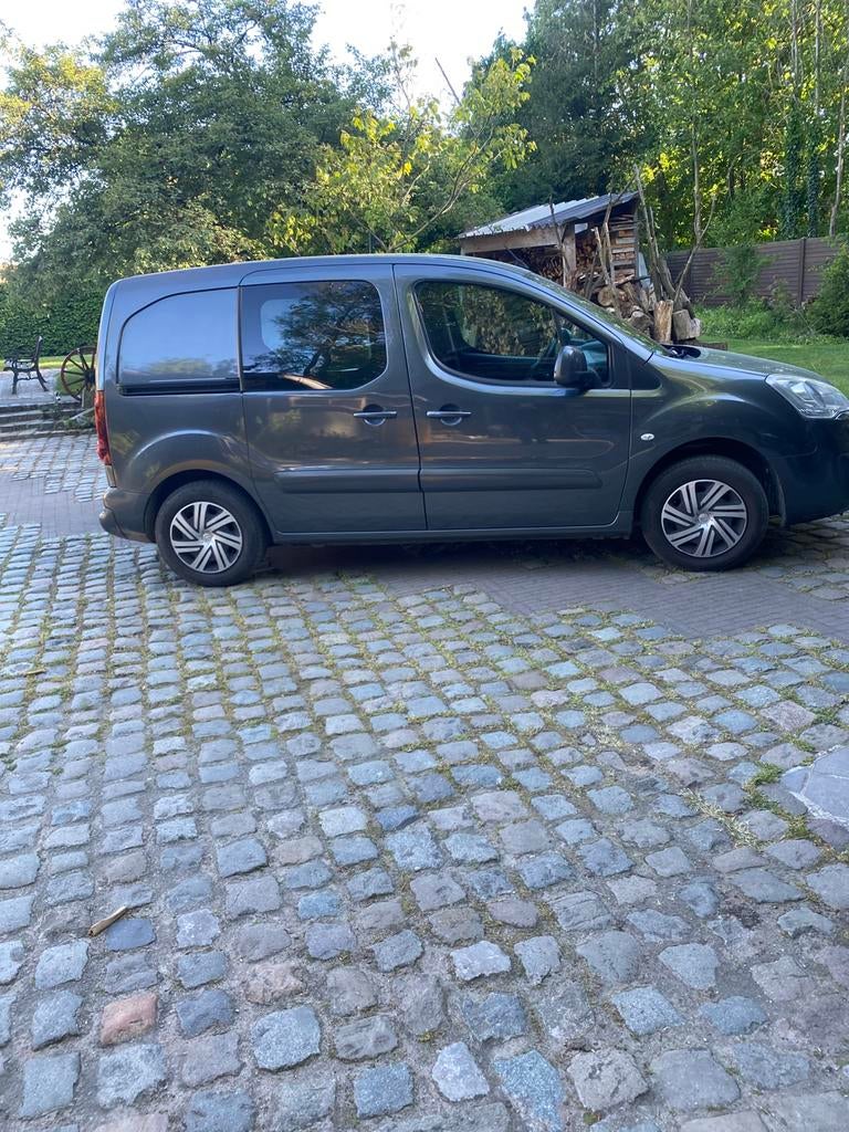 Citroen Berlingo, Autos, Camionnettes & Utilitaires, Particulier, Attache-remorque, Citroën, Diesel, Euro 6, 5 portes, Boîte manuelle