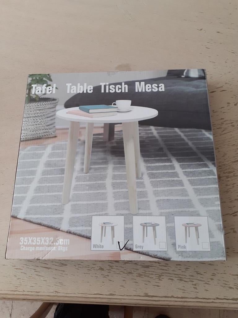 Nieuw wit bijzet tafeltje, Minder dan 45 cm, Minder dan 55 cm, Rond, Nieuw