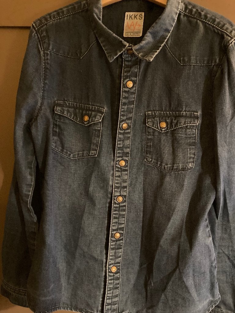 Chemise en jeans IKKS 10 ans, Enfants & Bébés, Garçon, IKKS, Chemise ou À manches longues, Enlèvement