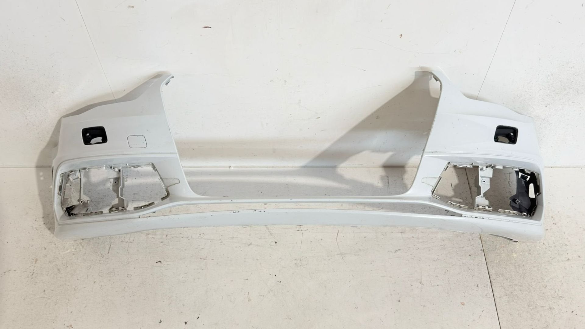 Pare-chocs avant Audi S3 A3 8V S-line Hatchback 8V3807437F, Pare-chocs, AUDI AG, Auto-Union-Strasse 1
85045  Ingolstadt, DE, Audi