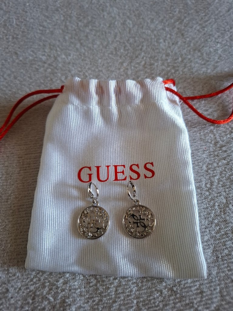 Guess oorbellen silver, Ophalen, Hangers, Zo goed als nieuw, Zilver