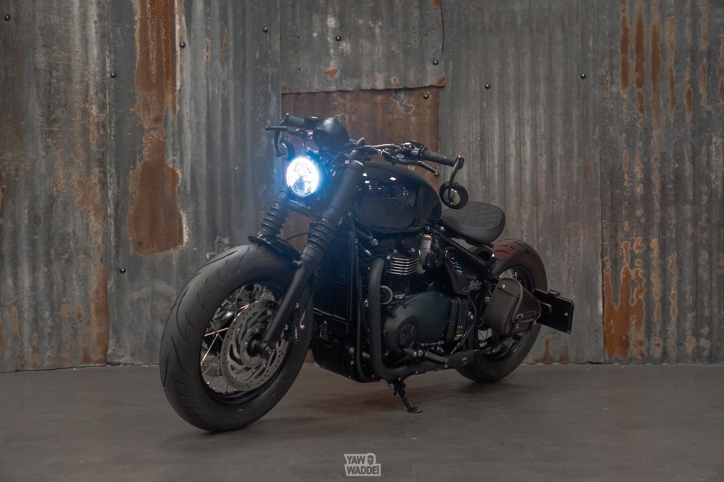 Triumph Bobber Black Custom, Motoren, 2 cilinders, Occasion, Bedrijf, Handvatverwarming