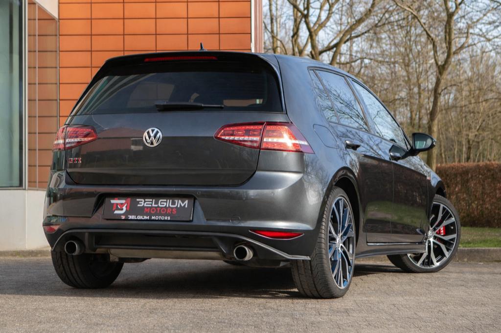 Volkswagen Golf GTI Performance DSG - Pano - DCC - ACC, Stof, Euro 6, 4 cilinders, 5 zetels