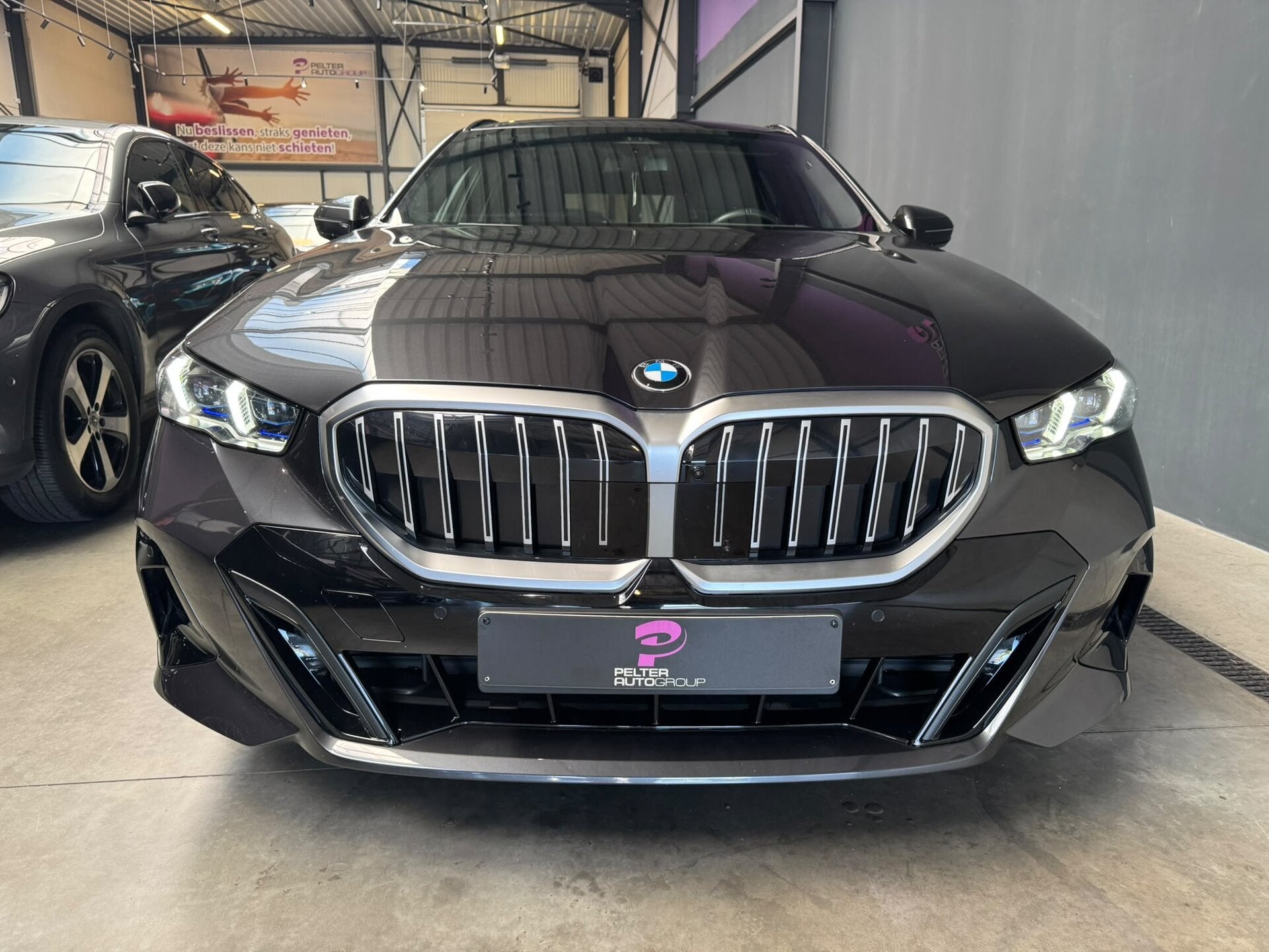 BMW 520 BMW 520d xDrive Touring M-Sport Camera LED Btw Incl., 197 pk, 1995 cc, 0 kg, 5 deurs