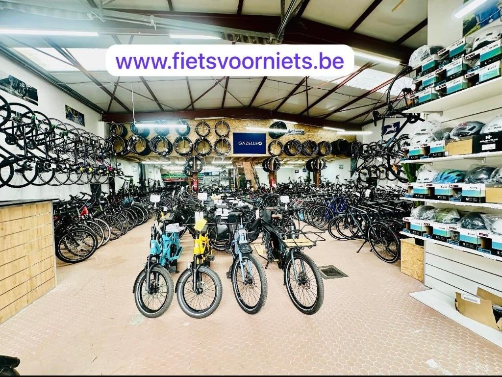 Grote magazijnverkoop van fietsen en Ebikes, Ophalen