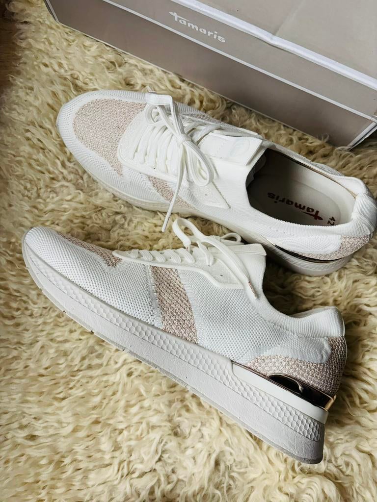 Nieuwe sneakers rose gold en wit - Tamaris - schoenmaat 42, Wit, Nieuw, Ophalen of Verzenden, Sneakers