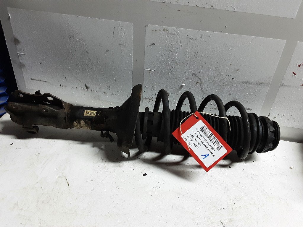 AMORTISSEUR OU ABSORBEUR DE CHOC AVANT DROIT Lupo (6X1), Volkswagen, Mevr. I. Hauben, Utilisé, Rue de l'Espoir 34 34
4030  GRIVEGNÉE, BE