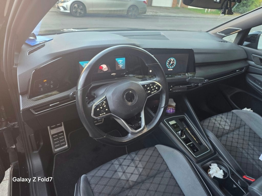 GOLF 8 2.0 R LINE VOLLEDIG ZWART, Auto's, Automaat, Zwart, 5 deurs, 140 kW