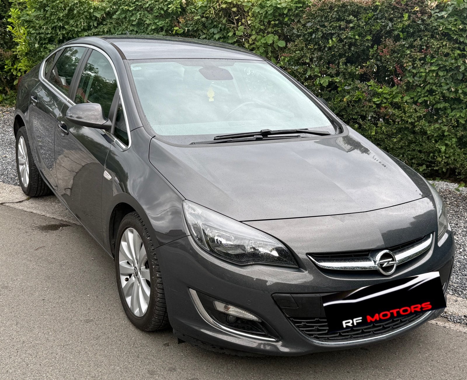 🔥OPEL ASTRA 1.4 ESSENCE /113.000 KM /GPS /CAMÉRA /GARANTIE, Autos, Achat, Boîte manuelle, Berline, Tissu