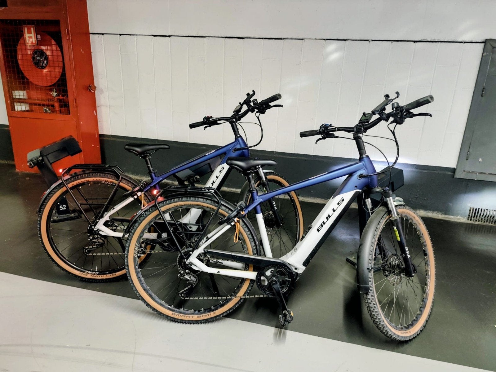 2 BULLS CROSS EVO 750, Fietsen en Brommers, Ophalen, Zo goed als nieuw, BULLS
