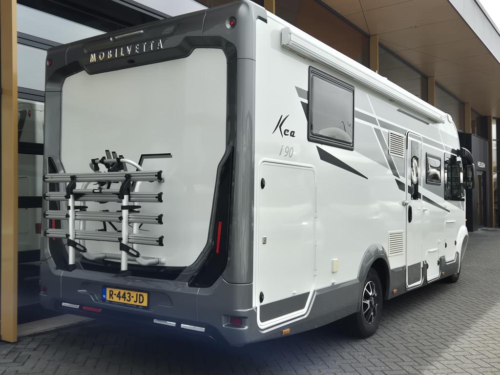 Mobilvetta Kea 90 I Queensbed 160 PK, Caravans en Kamperen, Mobilhomes, Integraal, Ringverwarming, Koelkast, 7 tot 8 meter