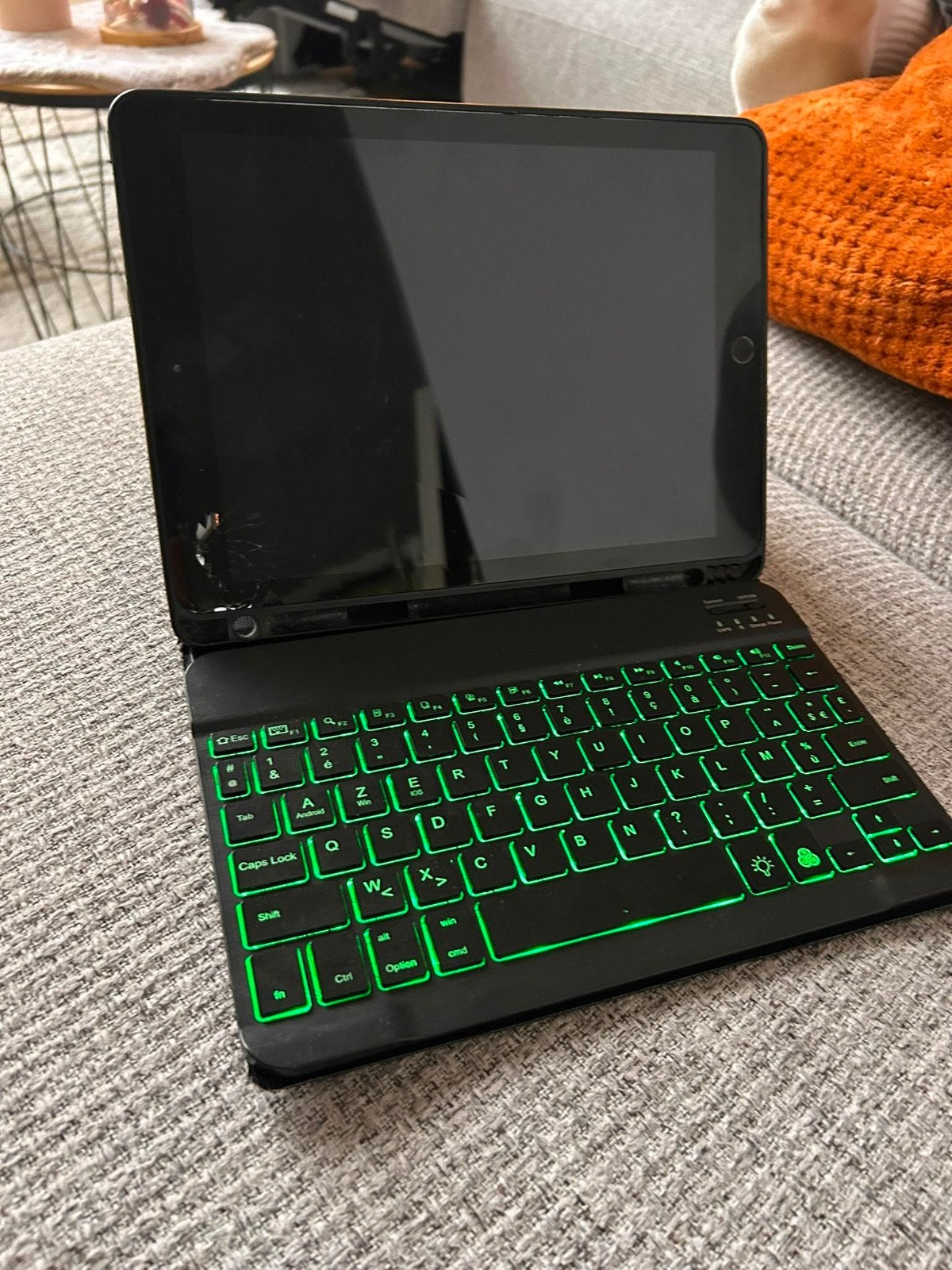 ipadet hoesje en toetsenbord 2018, Informatique & Logiciels, Apple iPad Tablettes, Apple iPad, 9 pouces, Utilisé, 128 GB