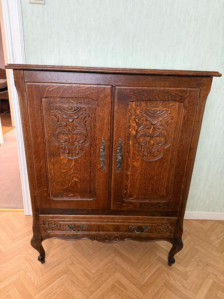 Eiken houten kast in landelijke/Louis XV-stijl, Huis en Inrichting, Ophalen, Gebruikt, Vintage