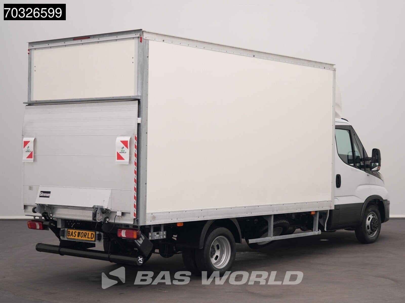 Iveco Daily 35C16 3.0L Laadklep Dubbellucht 160PK Bakwagen A, Stof, Gebruikt, Euro 6, 4 cilinders