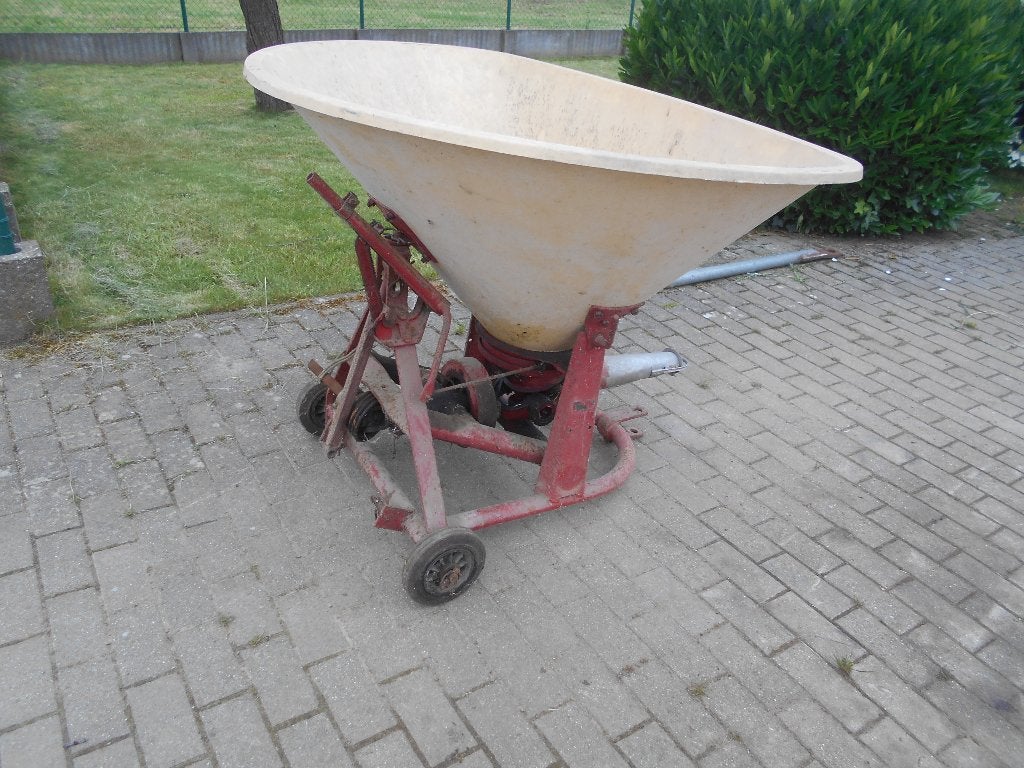 VICON, Zakelijke goederen, Ophalen, Gewasbescherming en Bemesting
