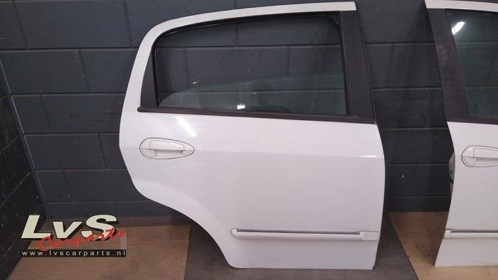 Portière 4portes arrière droite d'un Fiat Punto (296), -, 3 mois de garantie, Utilisé, Porte