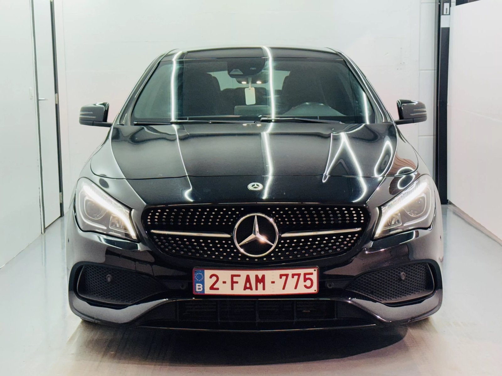 Mercedes-Benz Cla 200 shooting brake night-pack navi euro6B, CLA, 4 cilinders, Alcantara, Zwart