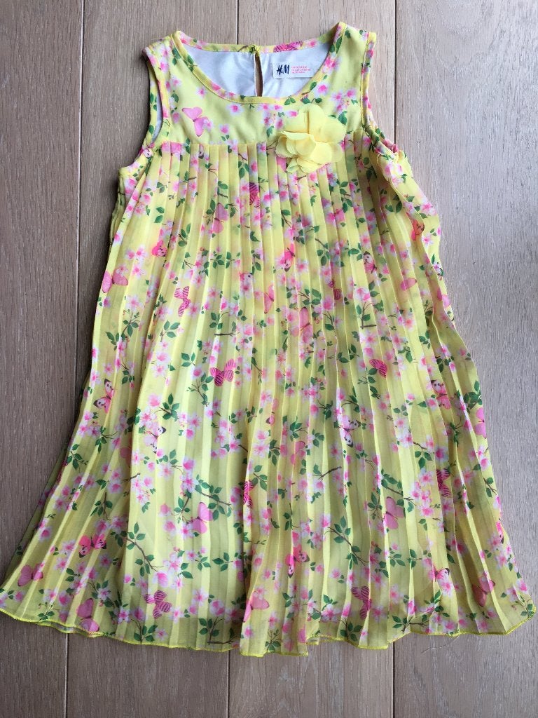 Kleedje H&M geel gebloemd maat 116, Enfants & Bébés, Vêtements enfant | Taille 116, Robe ou Jupe, Enlèvement ou Envoi, H&M, Comme neuf