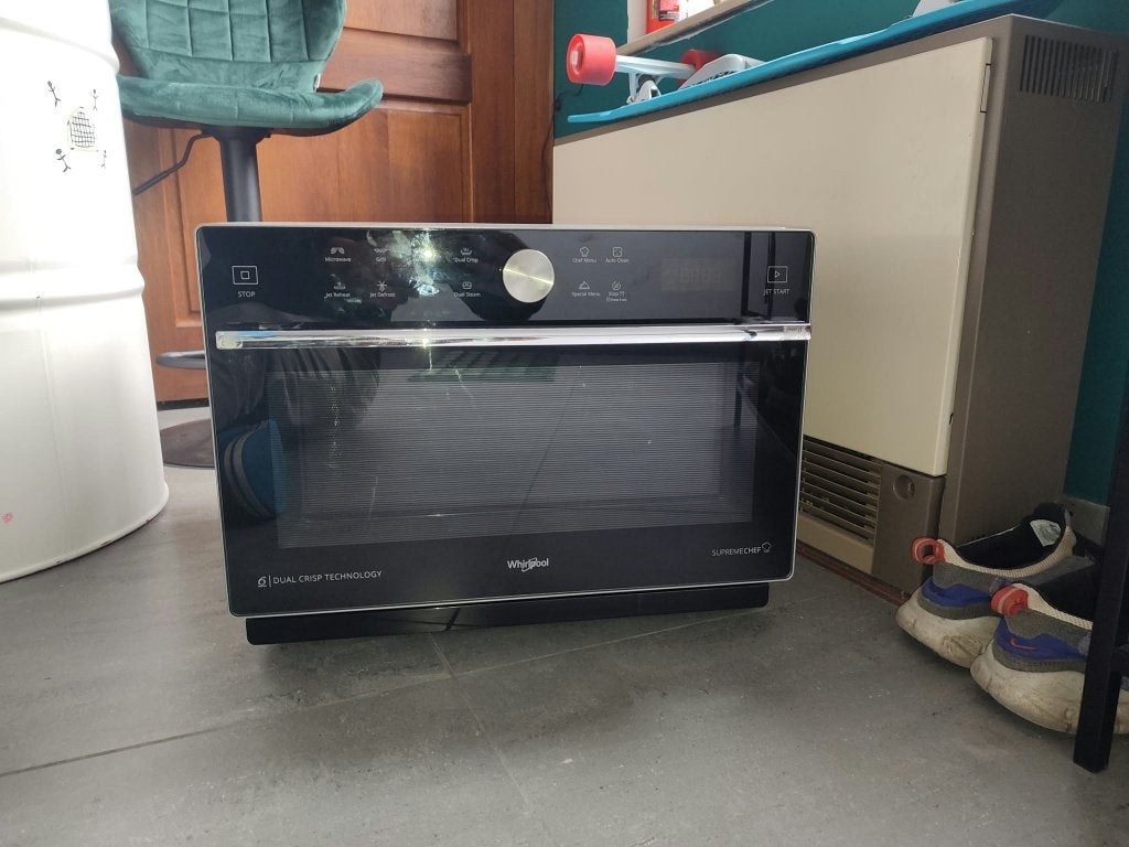 Four Micro onde Whirpool MWP 339 SB, Ophalen, Tussenbouw, Zo goed als nieuw, Draaiplateau