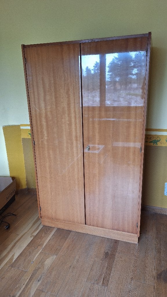 Kleerkast, Huis en Inrichting, Ophalen, Met deur(en), Gebruikt, 100 tot 150 cm