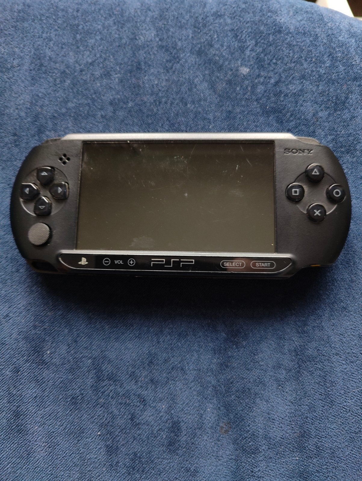 Sony psp E1004, Games en Spelcomputers, Spelcomputers | Sony PSP, Ophalen of Verzenden, Gebruikt, Zwart, PSP