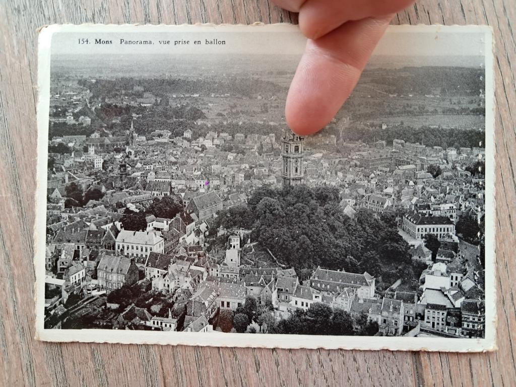 Description : Panorama de Mons, Enlèvement ou Envoi