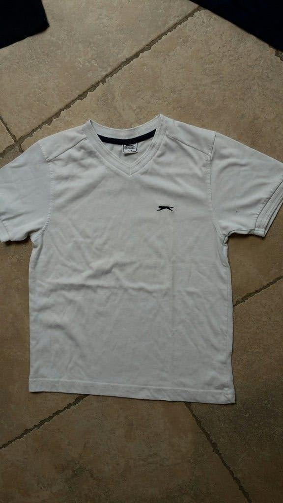 Merk Slazenger: witte sport t-shirt mt 122, Kinderen en Baby's, Kinderkleding | Maat 122, Ophalen of Verzenden, Gebruikt, Jongen