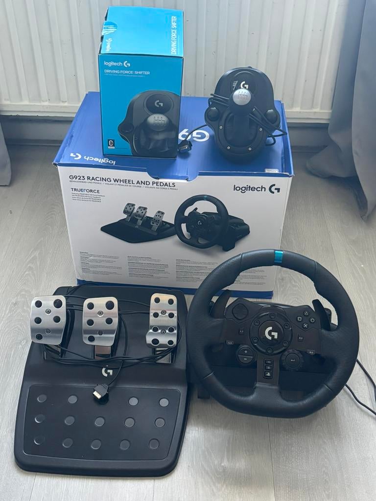 Logitech g923 + shirter (nieuw), Games en Spelcomputers, Spelcomputers | Sony Consoles | Accessoires, Zo goed als nieuw, PlayStation 4