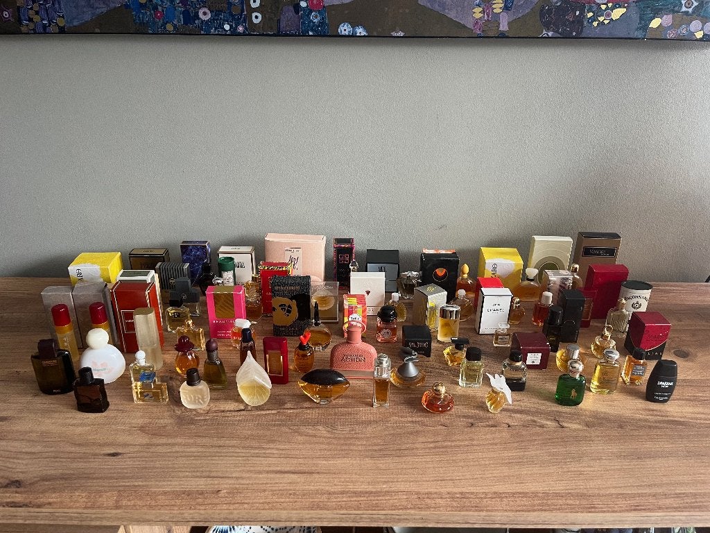collection de 60 miniatures de parfum, Enlèvement ou Envoi, Utilisé, Miniature, Plein