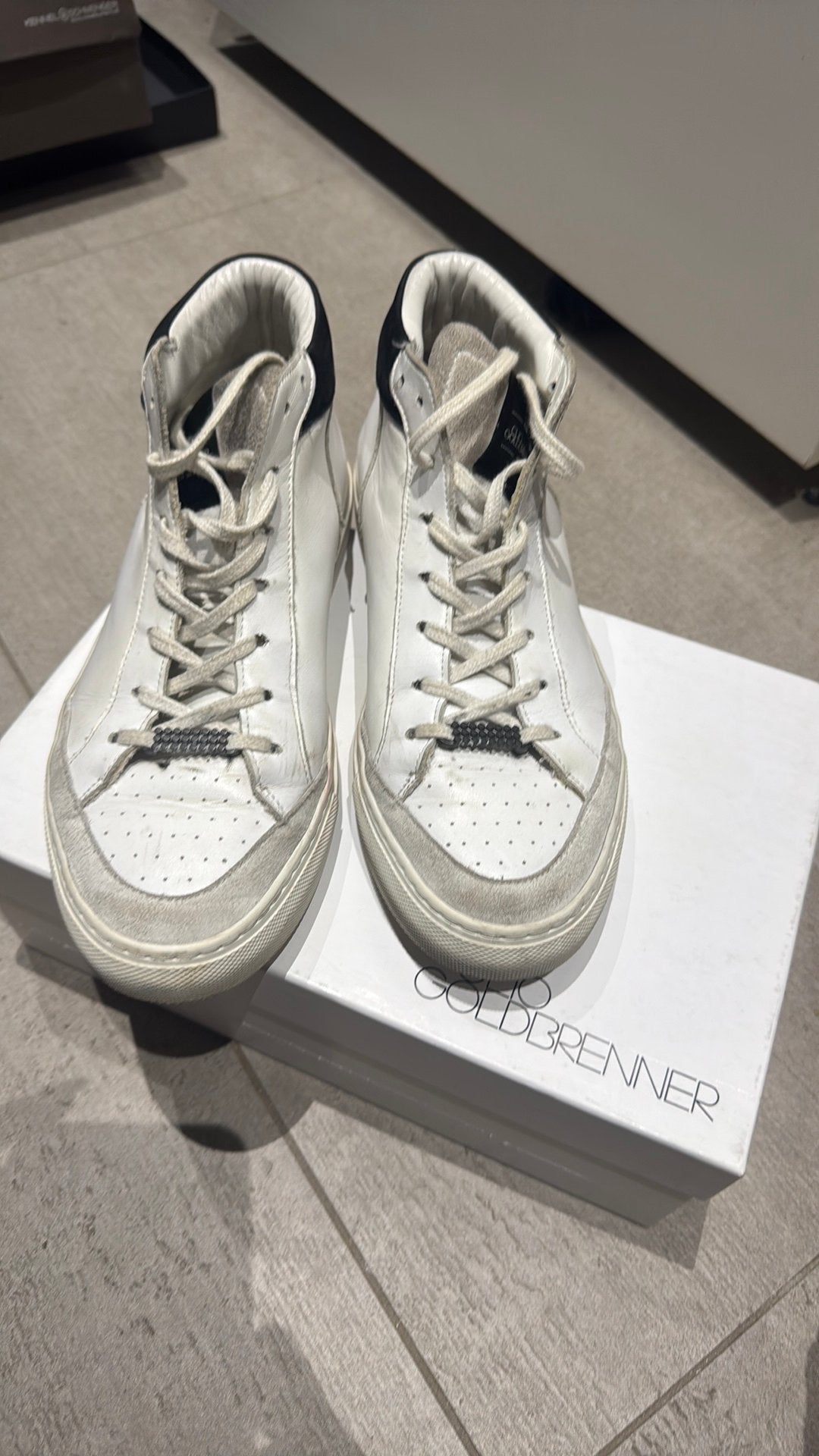 Clio Goldbrenner sneakers blanc p.40 cuir, Enlèvement ou Envoi, Sneakers et Baskets, Porté, Blanc