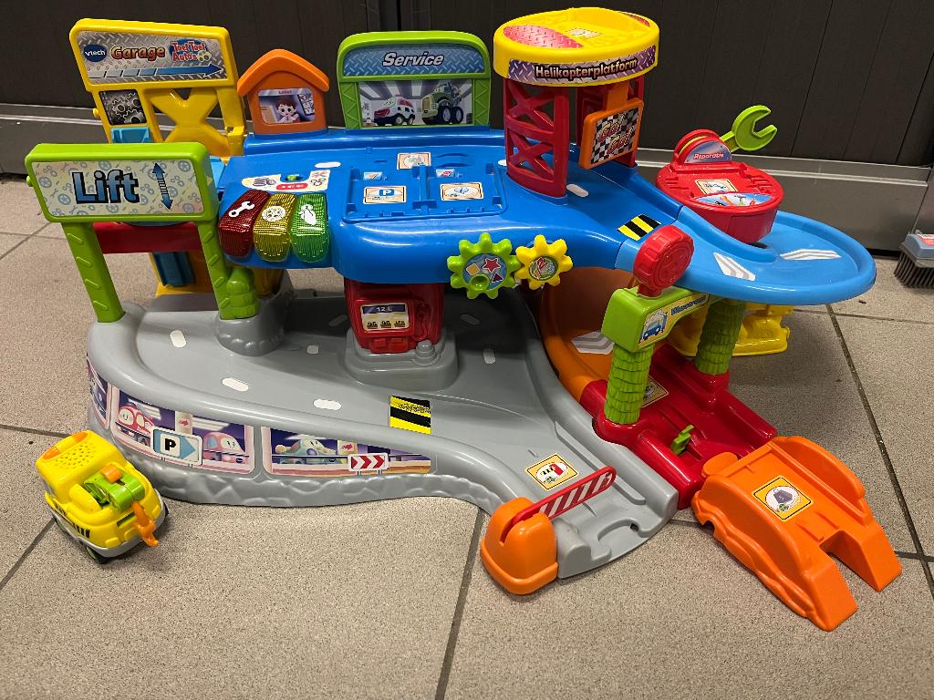 Vtech garage toet toet, Kinderen en Baby's, Ophalen, Gebruikt, 2 tot 4 jaar