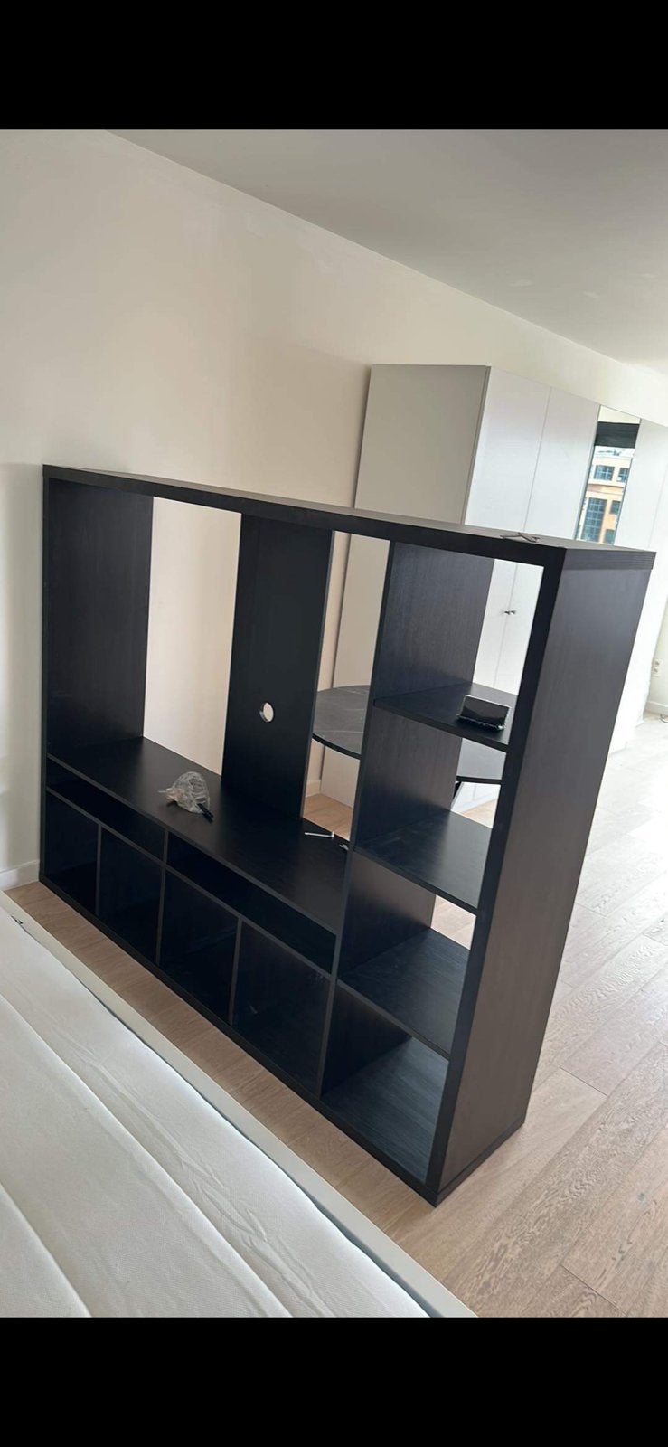 Zwart tv-wandmeubel met veel opbergruimte, Huis en Inrichting, Ophalen, Gebruikt