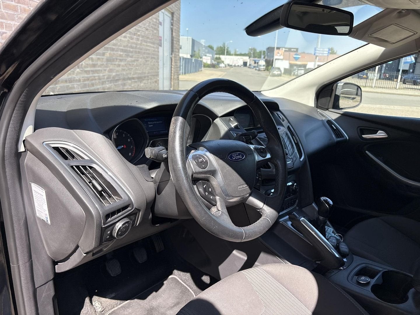 Ford Focus 1.0 EcoBoost Lease Titanium | Cruise | Trekhaak |, Auto's, Ford, Focus, 109 g/km, Zwart, Bedrijf