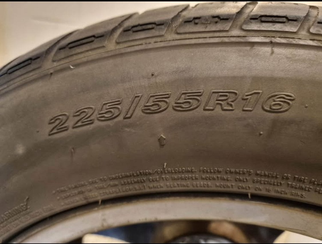 4 pneus Audi, Enlèvement, Utilisé