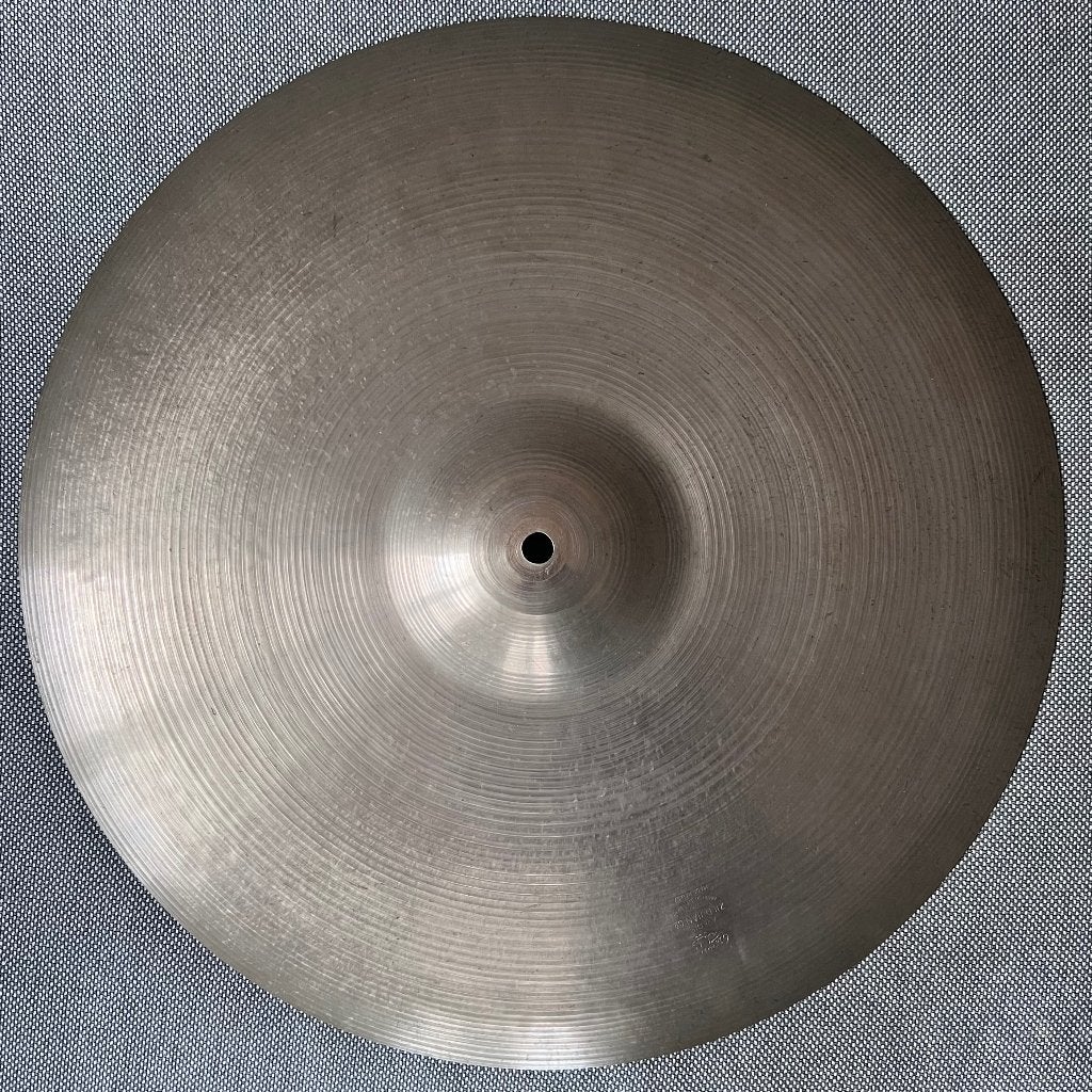 Zildjian Avedis 18“ Small stamp A late 50s Crash 1374g, Musique & Instruments, Batteries & Percussions, Enlèvement ou Envoi, Utilisé