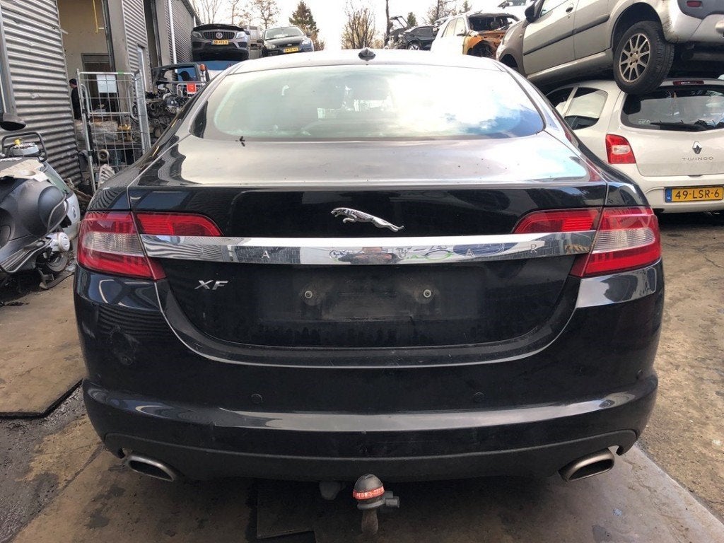 BLOC ABS (FREINS ANTI-BLOCAGE) Jaguar XF (CC9), Robert Bosch AG, Utilisé, Jaguar, Robert-Bosch-Allee 1
74232  Abstatt, DE