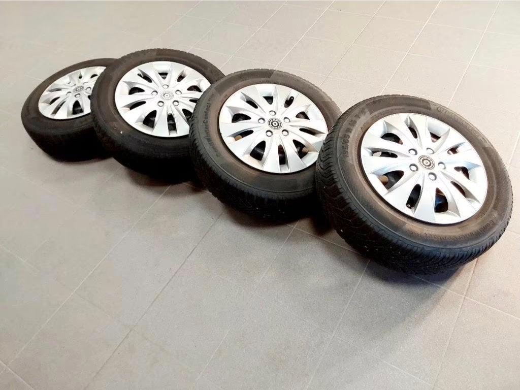 4 roues 195/65-15 VW Golf, entraxe 5x112, Autos : Pièces & Accessoires, 15 pouces, Pneus et Jantes, Pneus hiver, Enlèvement