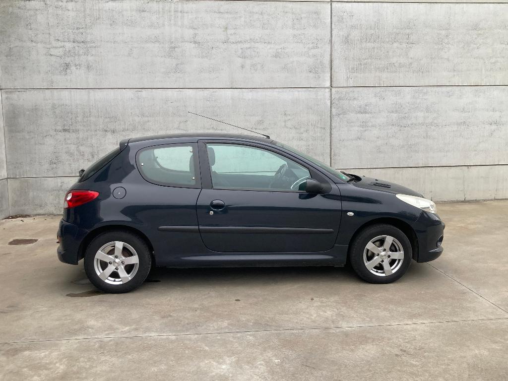 Peugeot 206+ 1.1 benzine 2011 met 102000km*garantie*EURO5*, Auto's, Euro 5, Stof, 4 cilinders, Bedrijf