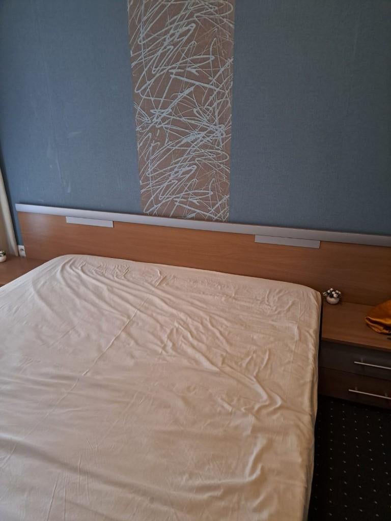 Twee-persoonsbed 1m60 te koop, Huis en Inrichting, Ophalen, Gebruikt, Overige kleuren, Tweepersoons