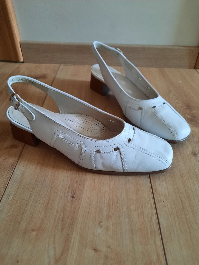 Ara damesschoenen, Vêtements | Femmes, Chaussures, Escarpins, Enlèvement, Blanc, Neuf