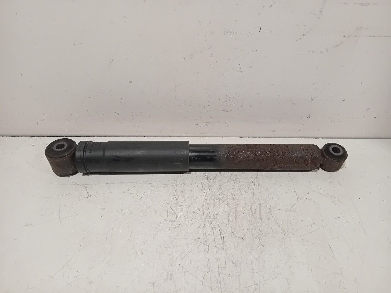 Schokbreker links achter Opel Vivaro, Onderdelen@venauto.nl, Van der Ven Autorecycling B.V., Gebruikt, Ettenseweg 76, 4706 PB Roosendaal, The Netherlands