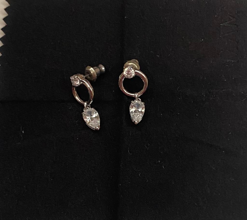 Swarovski oorringen, Puces ou Clous, Comme neuf, Avec cristal, Enlèvement