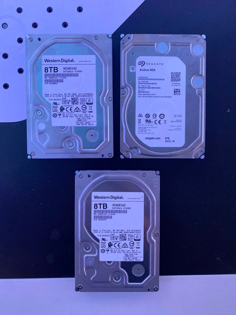3x 8 TB NAS Disks. Western Digital & Seagate, Computers en Software, Harde schijven, Intern, Server, HDD, Ophalen of Verzenden