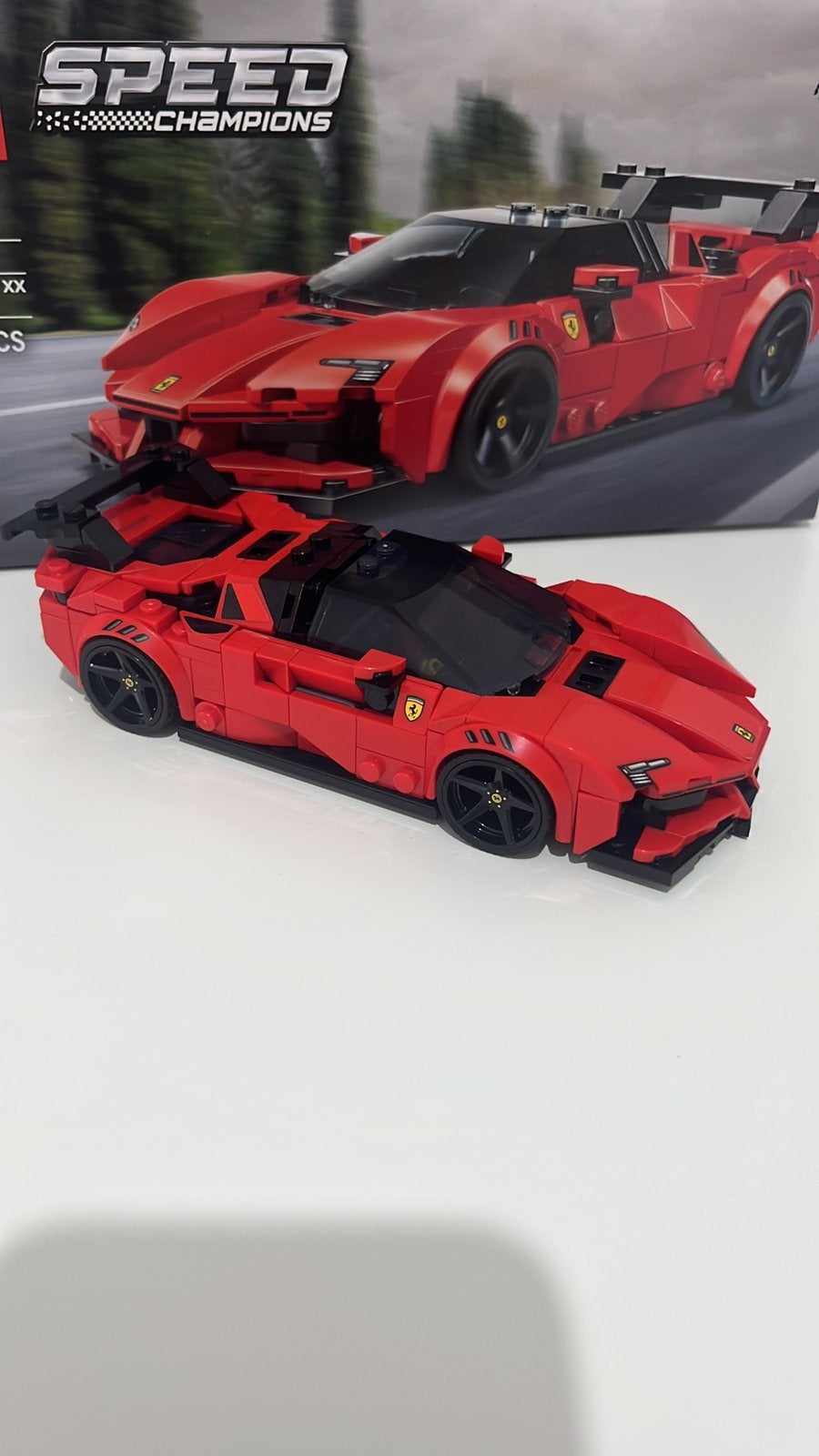 Gemaakte lego ferrari auto, Hobby en Vrije tijd, Modelbouw | Auto's en Voertuigen, Overige merken, Auto, 1:32 tot 1:50, Nieuw