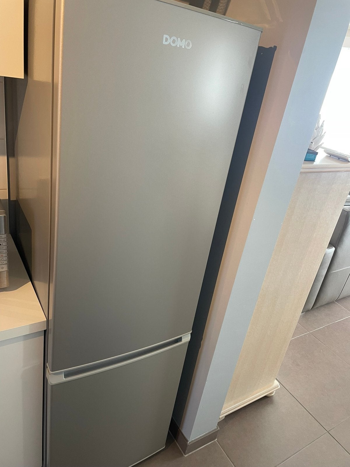 DOMO frigo met ingebouwde diepvriezer, Enlèvement, Comme neuf, Avec compartiment congélateur