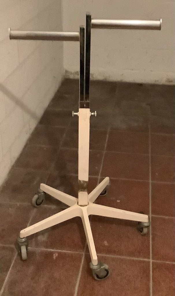 Kledinghanger, Ophalen, Gebruikt