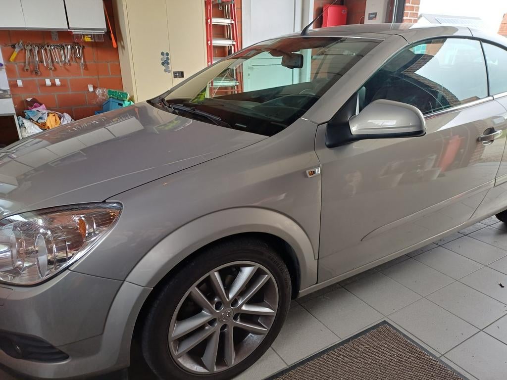 Opel cabrio kleur bronzit, Auto's, Particulier, Te koop