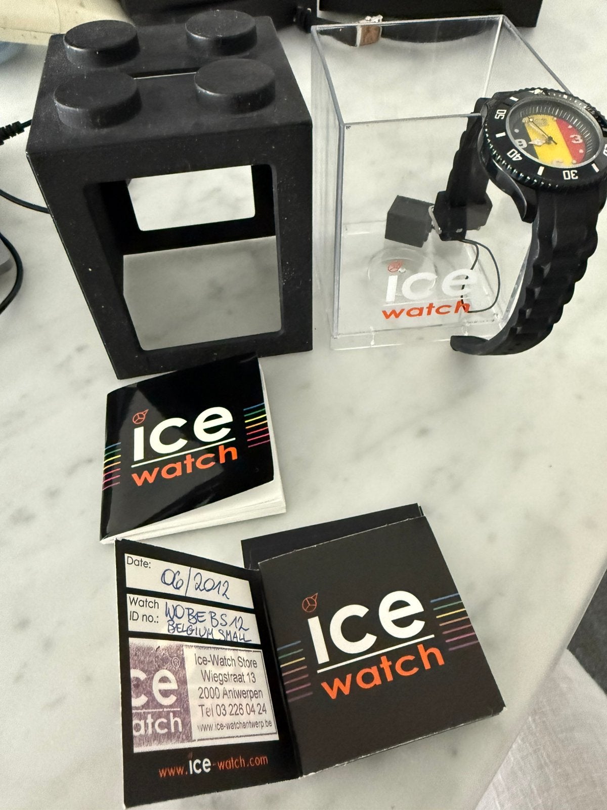 Montre à glace de collection Belgique diamètre 3,5 cm, Enlèvement, Comme neuf
